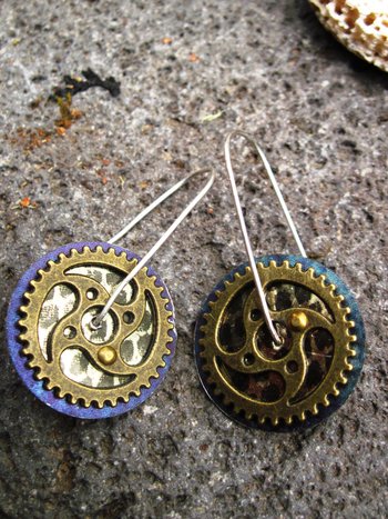 Steampunk gear tin earrings