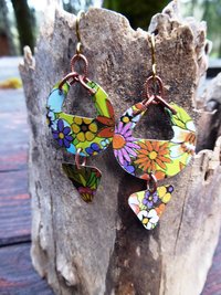 Trashy tinsel long dangle vintage floral tea tin earring