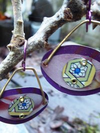 Trashy tinsel dangle eye earring from vintage tins
