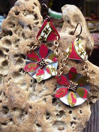Big bold boho retro daisy recycled tin dangle earrings