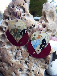 Vintage tin people dangle earring trashy tinsel