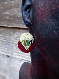 Vintage tin people dangle earring trashy tinsel