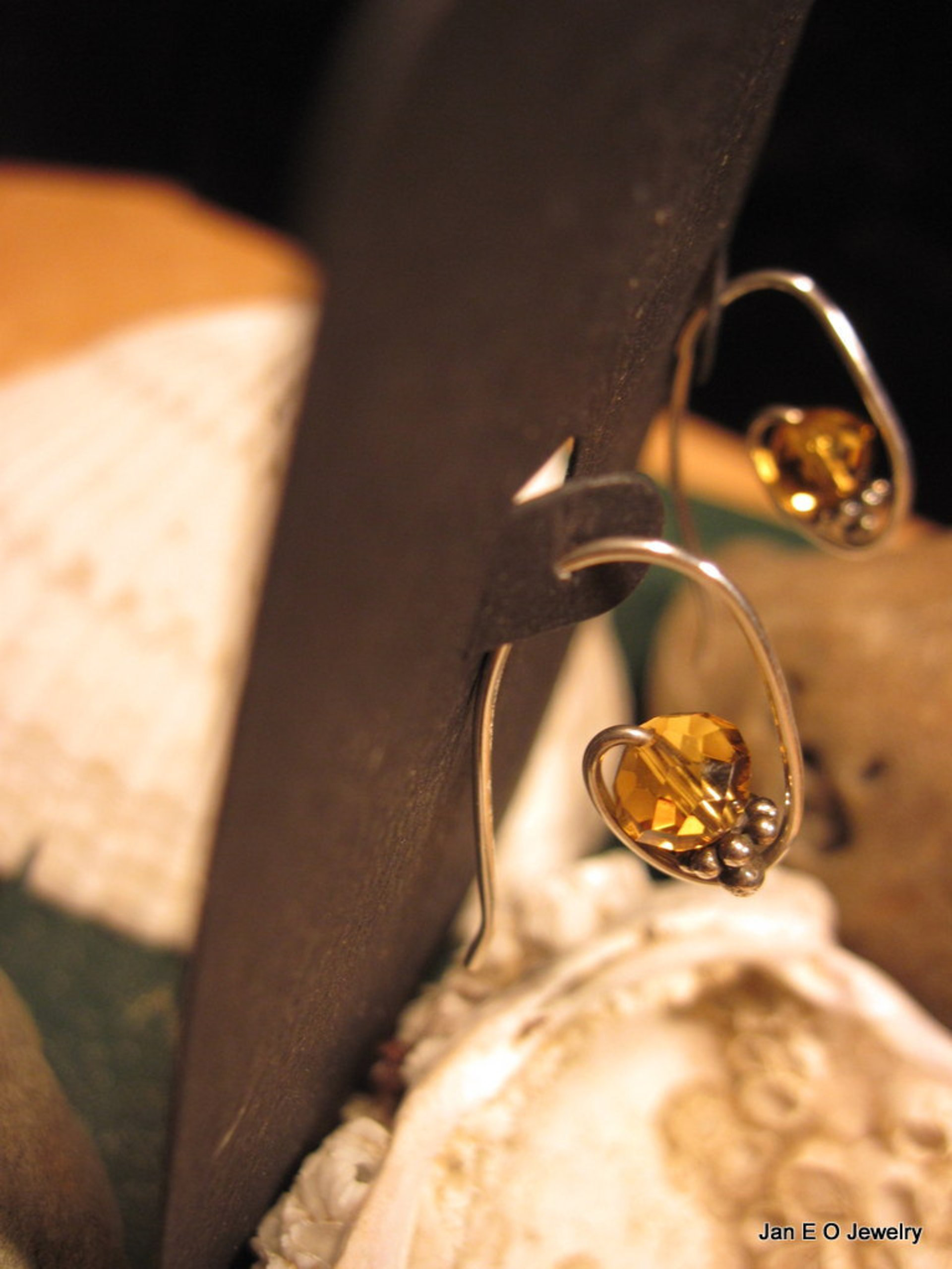 sterling silver hoop style earring