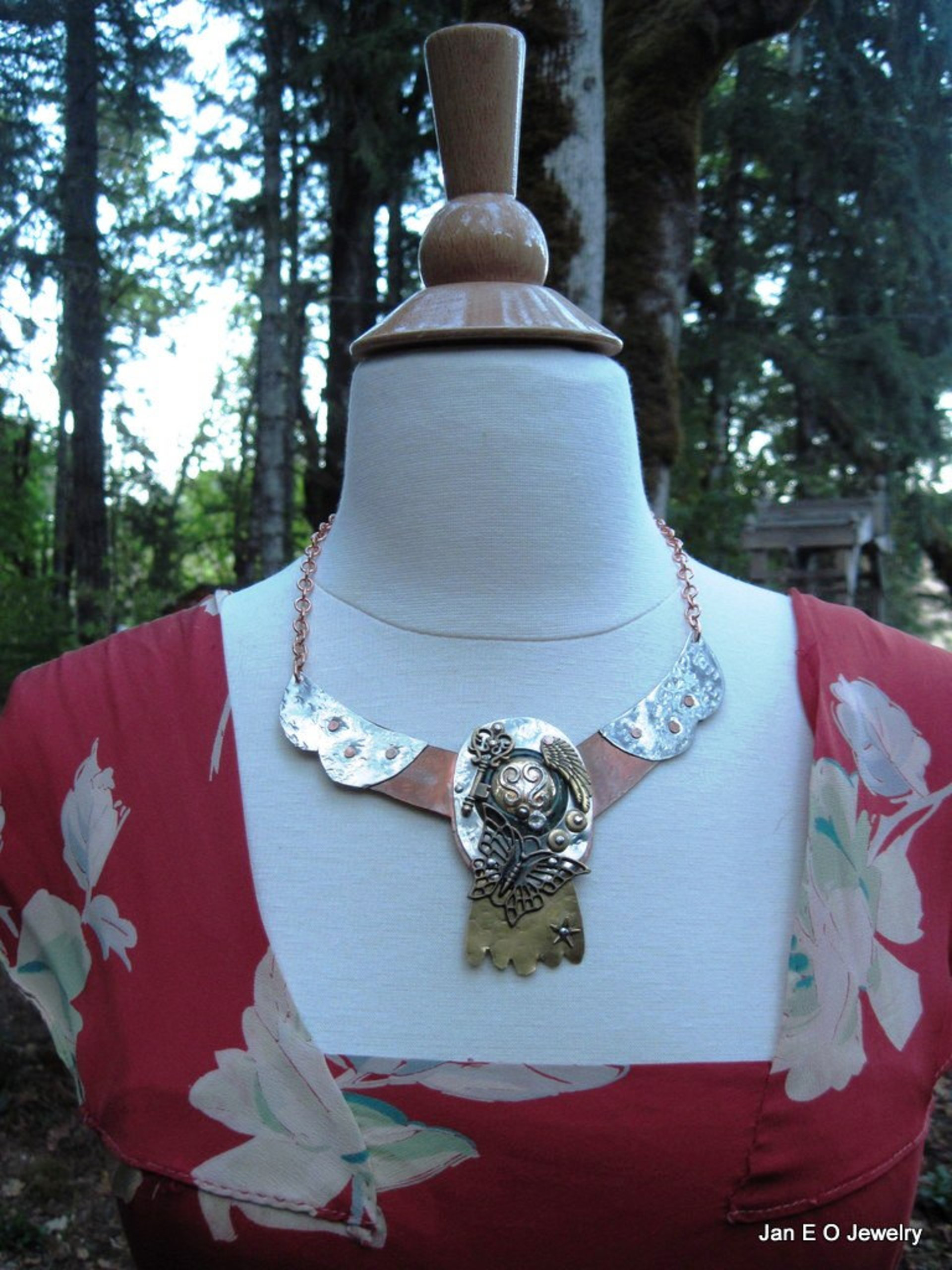mixed metal art neck piece